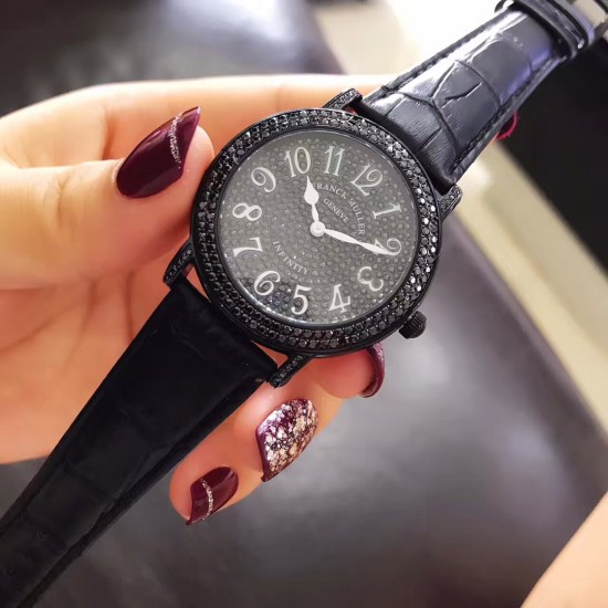 Franck muller-法兰克穆勒 ⏱FM酷黑圆形男女满钻表✔️黑色水钻搭配黑色真皮表带、高冷大范儿黑色控看过来、绝对是一款炫酷潮搭单品‼️满满的水钻装饰整表、高端欧美大牌、钢壳、进口石英机芯表盘直径约38毫米❗️超有范时尚大伽们必入单品 Franck muller-法兰克穆勒 ⏱FM酷黑圆形男女满钻表✔️黑色水钻搭配黑色真皮表带、高冷大范儿黑色控看过来、绝对是一款炫酷潮搭单品‼️满满的水钻装饰整表、高端欧美大牌、钢壳、进口石英机芯表盘直径约38毫米❗️超有范时尚大伽们必入单品
