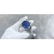 (严选)劳力士Rolex Sky-Dweller 天行者,尺寸42MM,沉稳可靠、雍容大度!表圈采用劳力士Ring Command三角坑纹,旋转外圈可调转月份功能!抗刮损蓝宝石水晶,防反光凸透式放大日历窗!有五珠联动表带,也有蚝式三排链节 !蚝式摺扣配5毫米易调链节伸展系统【表盘】放射太阳纹理,刻度12小窗口红点月 份显示【机芯】搭载全自动机械9001机芯【功能】日期显示 月份显示 年历显示 双时区!zf 厂出品,出货实拍 (严选)劳力士Rolex Sky-Dweller 天行者,尺寸42MM,沉稳可靠、雍容大度!表圈采用劳力士Ring Command三角坑纹,旋转外圈可调转月份功能!抗刮损蓝宝石水晶,防反光凸透式放大日历窗!有五珠联动表带,也有蚝式三排链节 !蚝式摺扣配5毫米易调链节伸展系统【表盘】放射太阳纹理,刻度12小窗口红点月 份显示【机芯】搭载全自动机械9001机芯【功能】日期显示 月份显示 年历显示 双时区!zf 厂出品,出货实拍