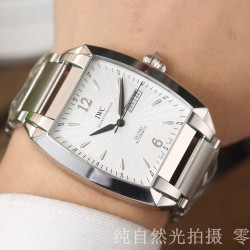 【男人精品-完美归来】万国（精湛品质 最新上市）男士精品腕表 来自顶端表壳以316精钢打造，与名师表整表防水性能更胜一筹 超强防水搭载日本进口8217零返修 来自进口316钢表带 历经多道工序，防汗水，耐腐蚀表盘-矿物质高清镜面壳身整体超强立体感 精雕细琢，卓绝技艺 品质保证 尺寸：41mm厚12mm火爆上市！欢迎转载