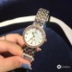 欧米茄 OMEGA 精品女神水滴系列腕表。316L精钢材质,进口石英机芯,原装折叠扣,精致唯美的设计,让您的美丽无处不在,也将华丽与经典融合,创造出惊艳巨作,表盘清新淡雅,色彩的格调将华丽装点腕间,悦享浪漫之感。尺寸28mm。 欧米茄 OMEGA 精品女神水滴系列腕表。316L精钢材质,进口石英机芯,原装折叠扣,精致唯美的设计,让您的美丽无处不在,也将华丽与经典融合,创造出惊艳巨作,表盘清新淡雅,色彩的格调将华丽装点腕间,悦享浪漫之感。尺寸28mm。
