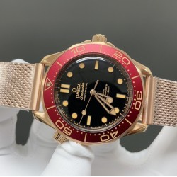 新品007 ！OMEGA 欧米茄 海马300 青铜金与勃根地红 尺寸42mm 搭配8806机芯，顶级品质 出货实拍✈️