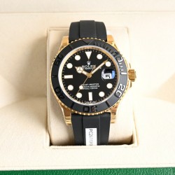 黄金游艇！ROLEX 劳力士 YACHT MASTER 游艇名仕型 116655 运动男表 精钢镀厚玫瑰金表壳 陶瓷表圈 可双向转动 旋入式表冠 蓝宝石镜面有日历放大镜6点位镭射皇冠防伪 橡胶表带 表带侧面有OYSTERFLEX字样雕刻 表带背面有导汗槽 Glidelock折叠保险表扣！