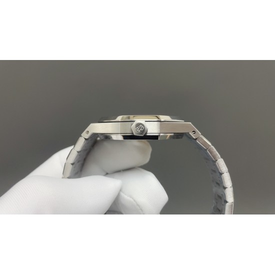今日推荐ZF 爱彼皇家橡树系列15400钢王 银色黑盘 超神之作 一体机 41mm 顶级品质 出货实拍✈️