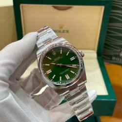 ROLEX 劳力士 绿色恒动～
