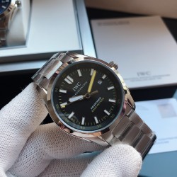 IWC 万国 R42 海洋时计公园系列腕表，采用IWC潜水系统，同样适合用于陆地探险。海洋时计色彩雅致，外形霸气，同样适合日常佩戴。尺寸的42mm，实力复刻，装载进口机芯，自动机械，(零返修）蓝宝石镜面，904L精钢材质，淬火钢针锋芒所向。超强夜光 三杰精致推荐男士机械腕表 SJ为你精心打造超真实实物图拍摄