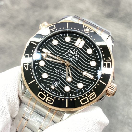 【VS出品】欧米茄海马300M系列!间玫瑰金钢带黑色表款!该版本圈口有打瑞士狗头金标志,也就是贵金属标志!市面小厂没有这个细节的,专柜同步!316精钢材质打造!8800机 42MM!出货实拍 【VS出品】欧米茄海马300M系列!间玫瑰金钢带黑色表款!该版本圈口有打瑞士狗头金标志,也就是贵金属标志!市面小厂没有这个细节的,专柜同步!316精钢材质打造!8800机 42MM!出货实拍
