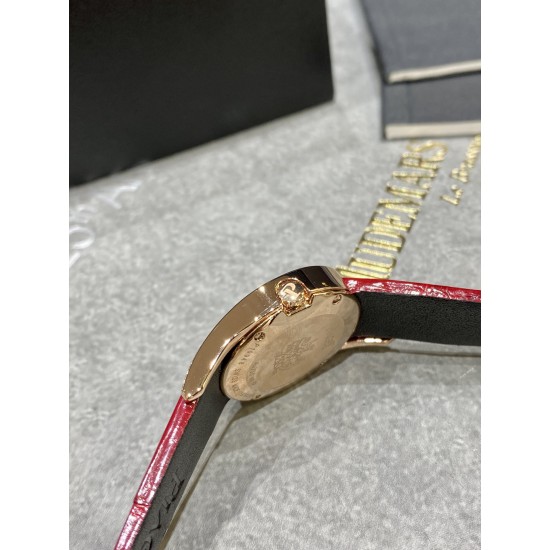 RF厂伯爵新款小号26mm。Limelight Gala系列的女性钻石手表是绝对诱惑的标志,表盘独特的6与9的造型,混合艺术,设计和珠宝,他们赞扬充满活力和大胆女性气质。在伯爵的眼里,每一位演绎人生故事的女主角,都注定拥有出众魅力!别出心裁,不断进阶超越。尺寸26mm 机芯:瑞士朗达机芯 玻璃:蓝宝石镜面 皮带:美洲鳄鱼皮 RF厂伯爵新款小号26mm。Limelight Gala系列的女性钻石手表是绝对诱惑的标志,表盘独特的6与9的造型,混合艺术,设计和珠宝,他们赞扬充满活力和大胆女性气质。在伯爵的眼里,每一位演绎人生故事的女主角,都注定拥有出众魅力!别出心裁,不断进阶超越。尺寸26mm 机芯:瑞士朗达机芯 玻璃:蓝宝石镜面 皮带:美洲鳄鱼皮