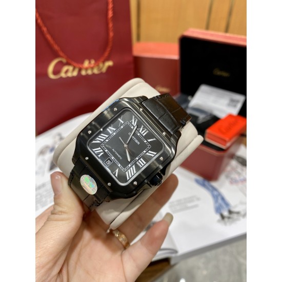 BV 出品-卡地亚SANTOS系列腕表 又添新成员了技术特点:1⃣️镜面:蓝宝石玻璃表镜2⃣️表带:精钢表链、意大利牛皮表带3⃣️表壳:精钢、ADLC碳镀层4⃣️表冠:精钢表冠、镶嵌黑色多切面合 成尖晶石5⃣️表盘:黑色6⃣️尺寸:47.5X39.8X9.38mm7⃣️机芯:进口9019机 BV 出品-卡地亚SANTOS系列腕表 又添新成员了技术特点:1⃣️镜面:蓝宝石玻璃表镜2⃣️表带:精钢表链、意大利牛皮表带3⃣️表壳:精钢、ADLC碳镀层4⃣️表冠:精钢表冠、镶嵌黑色多切面合 成尖晶石5⃣️表盘:黑色6⃣️尺寸:47.5X39.8X9.38mm7⃣️机芯:进口9019机