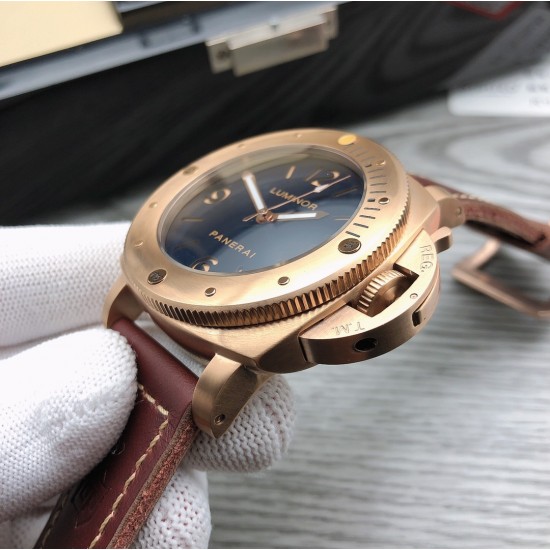 沛纳海--PANERAI 隆重登场 沛纳海一直深受男士喜欢 因为他具有独特风味 戴上手的的手感非常悦目 凸显出男士的魅力 采用全自动机械机芯 ,316精钢表壳,水晶蓝光玻璃镜面敖,手表尺寸44mm,进口小牛皮材质表带 沛纳海--PANERAI 隆重登场 沛纳海一直深受男士喜欢 因为他具有独特风味 戴上手的的手感非常悦目 凸显出男士的魅力 采用全自动机械机芯 ,316精钢表壳,水晶蓝光玻璃镜面敖,手表尺寸44mm,进口小牛皮材质表带