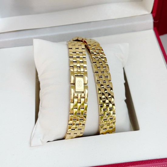 Panthre de Cartier / double chain Width 22mm.Length 30mm. Chain length 44cm卡地亚猎豹系列腕表/双圈表链宽度22mm 长度30mm 链条长度44cm瑞士进口石英机芯,316L精钢表壳表链。蓝晶石表冠,蓝宝石镜面,淬火钢蓝指针,双圈环绕链条,便捷珠宝扣。 Panthre de Cartier / double chain Width 22mm.Length 30mm. Chain length 44cm卡地亚猎豹系列腕表/双圈表链宽度22mm 长度30mm 链条长度44cm瑞士进口石英机芯,316L精钢表壳表链。蓝晶石表冠,蓝宝石镜面,淬火钢蓝指针,双圈环绕链条,便捷珠宝扣。
