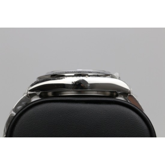 GM超神之作 ROLEX DAYTONA劳力士迪通拿904L全新最强版本 1:完美修改了避针高底位置与正品一致2:904L表扣更细腻更完美3:市面上唯一做出了与正品质感一致的包超薄金属钢片的oysterflex胶带【能与正品互换通用 质感相符】[拳头][拳头][拳头]完美修正十年间所有副本的不足和缺陷，陶瓷圈口！4130机芯，攻克机芯厚度，使壳身厚度达到与正品一致，壳身和字面颜色更细腻做出了与正品一致的视觉效果，并搭配劳力士专用盒子。【GM出品】