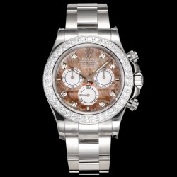 ROLEX 劳力士 宇宙迪通拿，是在用7750技术改出来的4131，市面其他假夹板、假避震器，稳定性差，还不好维修。选对版本很重要，更多对比资料敬请期待！