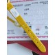 卡地亚浴缸系列卡家又一经典之作浴缸系列。实物拿到手的时候大吃一惊,颜值高 !椭圆外型的感觉正是典雅欧风浴缸形状,这也太好看了吧!相比蓝气球段位要高出不少一会儿观摩下公价便知主要是因为通体包真金……Baignoire浴缸系列腕表,小号表款,石英机芯。精钢包18K黄金表壳。包18K黄金圆珠形表冠,镶嵌一颗凸圆形蓝宝石。镀银表盘,剑形蓝钢指针,蓝宝石水晶镜面。灰褐色鳄鱼皮表带,包18K黄金针扣式表扣。表壳尺寸:32x26毫米厚度:8毫米防水深度3巴(约30米)生活防水 卡地亚浴缸系列卡家又一经典之作浴缸系列。实物拿到手的时候大吃一惊,颜值高 !椭圆外型的感觉正是典雅欧风浴缸形状,这也太好看了吧!相比蓝气球段位要高出不少一会儿观摩下公价便知主要是因为通体包真金……Baignoire浴缸系列腕表,小号表款,石英机芯。精钢包18K黄金表壳。包18K黄金圆珠形表冠,镶嵌一颗凸圆形蓝宝石。镀银表盘,剑形蓝钢指针,蓝宝石水晶镜面。灰褐色鳄鱼皮表带,包18K黄金针扣式表扣。表壳尺寸:32x26毫米厚度:8毫米防水深度3巴(约30米)生活防水