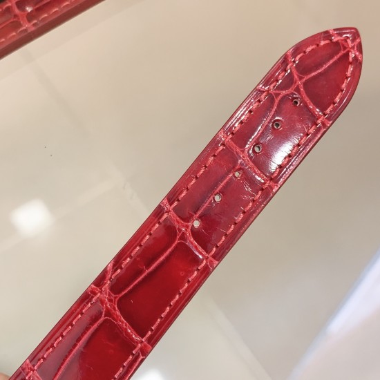 实拍 最新配色 特别款 最强副本萧邦CHOPARD快乐钻系列（原版开模）「中号36mm 」历时一年多研发终于面世，在蓝气球已经是女士标配的时代 萧邦快乐钻系列女表脱颖而出，成为时尚界追捧的一股潮流！此款不但能凸显出钻石的高贵而且更是「女神」最渴望拥有腕表之一 轻松出席各种场合不会出现「同款尴尬」【表带】标配美洲鳄鱼皮 【机芯】采用TOP级海鸥2892机芯，每颗机芯都经制表师的精调细选，确保带来稳定可靠的精准走时。绝世精品！图为36尺寸