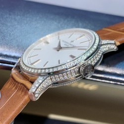 实拍2020年江诗丹顿传袭超薄系列-Vacheron Constantin 专为女神打造的，奢华时尚，采用进口316钢表壳，搭配原装进口9015机芯（0返修），天然蓝宝石玻璃镜面，直径33mm，超薄工艺7.8mm，超强防水30米，竹节纹进口小牛皮表带，一表一码。