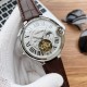 实物拍摄品牌:卡地亚-CARTIER 类型:男士腕表表壳:316精钢(做工上乘)表带:进口小牛皮/316精钢(两种可选)机芯:高级定制全自动机械机芯(走时稳定)材料:高级强化镀膜镜面尺寸:直径45mm,厚度13mm 实物拍摄品牌:卡地亚-CARTIER 类型:男士腕表表壳:316精钢(做工上乘)表带:进口小牛皮/316精钢(两种可选)机芯:高级定制全自动机械机芯(走时稳定)材料:高级强化镀膜镜面尺寸:直径45mm,厚度13mm