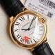 卡地亚 「 Cartier 」原装1:1复刻 、凸面弧形表壳,扭索雕纹表盘,剑形指针,在卡地亚制表世界中,Ballon Bleu 蓝气球腕表以风格细腻,格调高雅著称。 卡地亚 「 Cartier 」原装1:1复刻 、凸面弧形表壳,扭索雕纹表盘,剑形指针,在卡地亚制表世界中,Ballon Bleu 蓝气球腕表以风格细腻,格调高雅著称。