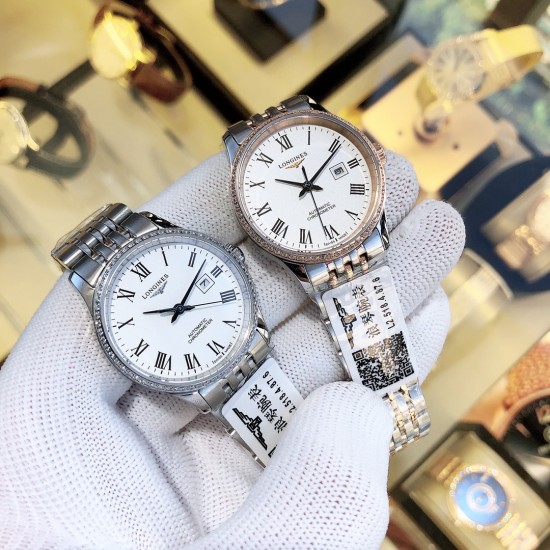 实物拍摄品牌：浪琴-LONGINES  开创者系列 原装开模 搭载高品质6T51机芯 无论是尺寸厚度，还是表壳斜角细节均升级达到与原装一致  请认准细节图!!类型：[酷]女士腕表表壳：316精钢（做工优质）表带：进口小牛皮/316精钢（两种可选）机芯：进口西铁城6T51全自动机械机芯（走时稳定）玻璃：高级蓝宝石镜面(防划花)尺寸：直径30mm，厚度11mm