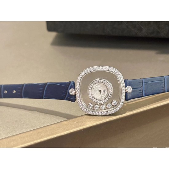 品牌：Chopard-萧邦最新款方形Happy Diamonds❤️瑞士原厂石英机芯 五颗快乐钻石在表盘自由流动  电镀18k金好货不等人哦～[机智]