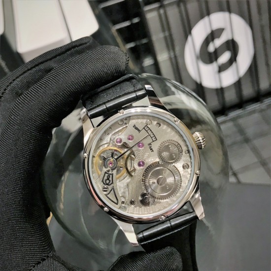 IWC万国系列:葡萄牙经典琼斯之剑尺寸:44mm 机芯:原装复刻手动上链机芯表壳材质:不绣精钢三度防水! 原装开模!原装复刻锅盖型强化玻璃! IWC万国系列:葡萄牙经典琼斯之剑尺寸:44mm 机芯:原装复刻手动上链机芯表壳材质:不绣精钢三度防水! 原装开模!原装复刻锅盖型强化玻璃!