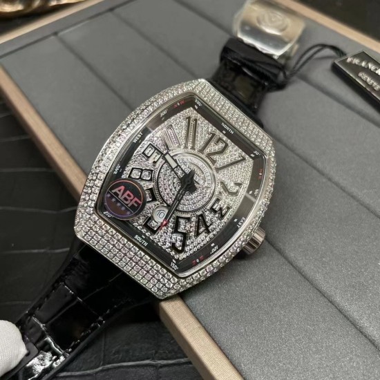 FM 法兰克穆勒 Franck Muller V45 SC DT系列!尺寸54*42*15mm !全自动机械机芯 蓝光镀膜玻璃 牛皮表带底部橡胶 折叠扣 糅合运动设计风格 中间完美弧线夹层设计 尽显绅士品味! FM 法兰克穆勒 Franck Muller V45 SC DT系列!尺寸54*42*15mm !全自动机械机芯 蓝光镀膜玻璃 牛皮表带底部橡胶 折叠扣 糅合运动设计风格 中间完美弧线夹层设计 尽显绅士品味!