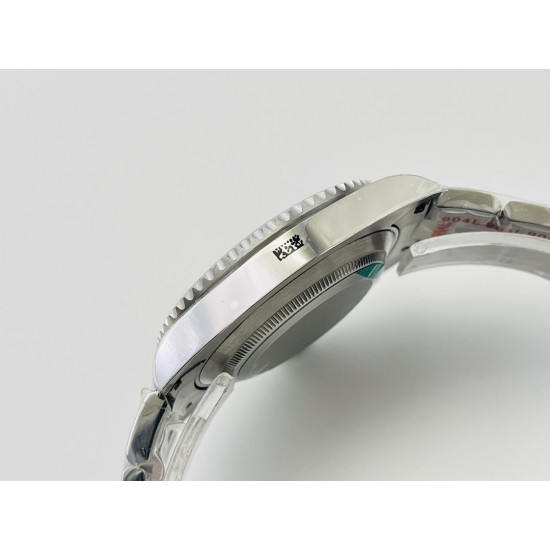 【VRS Factory2022墙裂推荐 市场最高版本】奢华大作,劳力士Rolex SUB潜航者后镶钻定制版!是奢华闪耀与永不退色的融合,更是经典潮流的不二之选!1⃣️【表壳】直径40MM。每一颗钻石/彩宝均来自奥地利(施华洛世奇原产地)经过严格的筛选,确保颜色,大小,火彩统一,专业珠宝镶嵌师精心镶嵌。2⃣️【表带】跟官网同步,904L蚝式钢完美还原坚固耐用的优良血统,效果可媲美原装。3⃣️【机芯】采用复刻界的机芯之王——搭配3135自动上旋机芯。VRS Factory匠心力作 敬请各路表友品鉴! 【VRS Factory2022墙裂推荐 市场最高版本】奢华大作,劳力士Rolex SUB潜航者后镶钻定制版!是奢华闪耀与永不退色的融合,更是经典潮流的不二之选!1⃣️【表壳】直径40MM。每一颗钻石/彩宝均来自奥地利(施华洛世奇原产地)经过严格的筛选,确保颜色,大小,火彩统一,专业珠宝镶嵌师精心镶嵌。2⃣️【表带】跟官网同步,904L蚝式钢完美还原坚固耐用的优良血统,效果可媲美原装。3⃣️【机芯】采用复刻界的机芯之王——搭配3135自动上旋机芯。VRS Factory匠心力作 敬请各路表友品鉴!