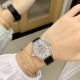 实拍 江诗丹顿-Vacheron Constantin 作为世界上历史悠久的钟表制造商从未停止生产,秉承悉力以赴,精益求精的品牌座右铭,其中有一款-Malte系列25530/000R-9742,经典酒桶型婉表,防磨水晶镜面,内部经反光处理,配置瑞士原装石英机芯,尺寸28.40*38.67毫米,厚度7.28毫米。表壳电镀18K白金/玫瑰金,表带有布绢带,牛皮带两种选择,针扣配带.市面最高版本,你值得拥有! 实拍 江诗丹顿-Vacheron Constantin 作为世界上历史悠久的钟表制造商从未停止生产,秉承悉力以赴,精益求精的品牌座右铭,其中有一款-Malte系列25530/000R-9742,经典酒桶型婉表,防磨水晶镜面,内部经反光处理,配置瑞士原装石英机芯,尺寸28.40*38.67毫米,厚度7.28毫米。表壳电镀18K白金/玫瑰金,表带有布绢带,牛皮带两种选择,针扣配带.市面最高版本,你值得拥有!