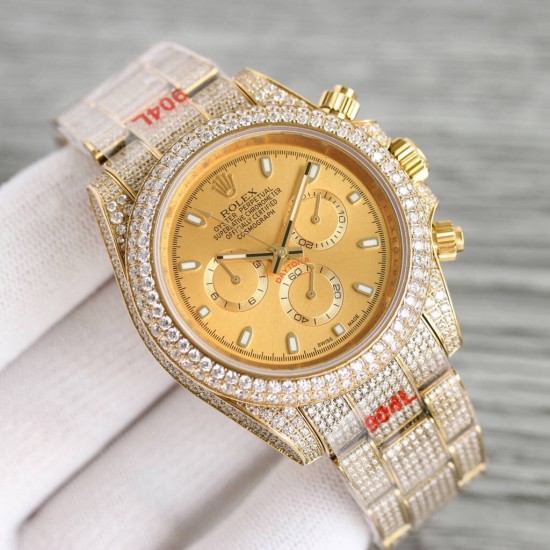 少量到货!新款 劳力士 ROLEX 宇宙计时型迪通拿满天星40系列——904精钢密镶钻款 1⃣️整表密集镶满顶级的施华洛世奇美钻,秒杀其它现有版本的细节和做工!2⃣️厚度13.5mm,采用7750机芯,一档调时,中间不再有日历空档,计时功能一切正常使用!3⃣️超级904钢材质,蓝宝石镜面!4⃣️每条表带和侧边也是镶满钻,真正做到表带镶满无边的工艺!游戏 每个细节都做到了极致!欢迎品鉴! 少量到货!新款 劳力士 ROLEX 宇宙计时型迪通拿满天星40系列——904精钢密镶钻款 1⃣️整表密集镶满顶级的施华洛世奇美钻,秒杀其它现有版本的细节和做工!2⃣️厚度13.5mm,采用7750机芯,一档调时,中间不再有日历空档,计时功能一切正常使用!3⃣️超级904钢材质,蓝宝石镜面!4⃣️每条表带和侧边也是镶满钻,真正做到表带镶满无边的工艺!游戏 每个细节都做到了极致!欢迎品鉴!