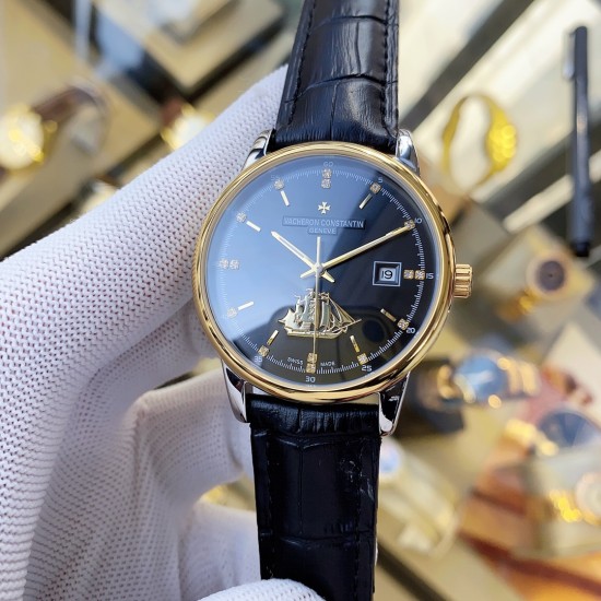 实物拍摄品牌：江诗丹顿 -Vacheron Constantin 最新推出类型：[酷]男士腕表表壳：316精钢（做工优质）表带：进口真牛皮/316精钢（两种可选）机芯：高级定制全自动机械机芯（走时稳定）玻璃：高级强化镀膜镜面尺寸：直径40mm，厚度12.5mm