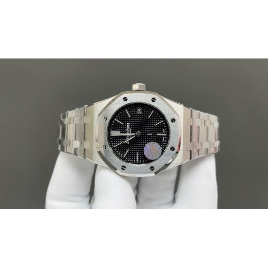 今日推荐爱彼15205 白壳黑面 39mm 9015机 顶级品质 出货实拍✈️