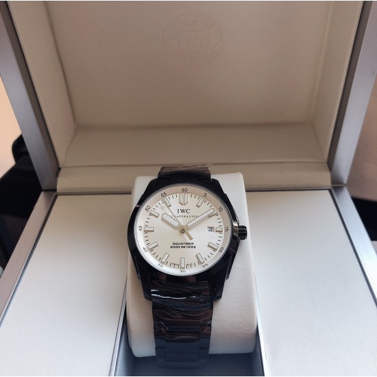 IWC 万国 R42 海洋时计公园系列腕表,采用IWC潜水系统,同样适合用于陆地探险。海洋时计色彩雅致,外形霸气,同样适合日常佩戴。尺寸的42mm,实力复刻,装载进口机芯,自动机械,(零返修)蓝宝石镜面,904L精钢材质,淬火钢针锋芒所向。超强夜光 三杰精致推荐男士机械腕表 SJ为你精心打造超真实实物图拍摄 IWC 万国 R42 海洋时计公园系列腕表,采用IWC潜水系统,同样适合用于陆地探险。海洋时计色彩雅致,外形霸气,同样适合日常佩戴。尺寸的42mm,实力复刻,装载进口机芯,自动机械,(零返修)蓝宝石镜面,904L精钢材质,淬火钢针锋芒所向。超强夜光 三杰精致推荐男士机械腕表 SJ为你精心打造超真实实物图拍摄
