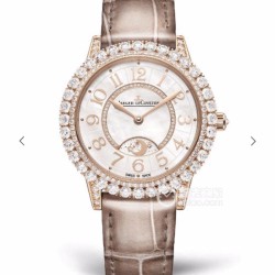 实拍 积家-Jaeger-LeCoultre DAZZLING RENDEZ- VOUS MOON约会系列月相珠宝腕表月之女神，是浪漫与柔美的象征，她掌管着大自然中的潮起潮落和季节更替,是艺术家与诗人们的灵感源泉，在温润莹亮的白色珍珠母贝映衬下,晶莹璀璨的钻石散发出夜空般的静谧之美，表圈镶嵌108颗钻石,组成两个环绕表壳的同心圆。由36颗以爪镶工艺镶嵌的钻石组成的外圈,为光芒闪耀的表圈营造出轻盈美妙的质感，尺寸36mm的精钢表壳搭配进口瑞士石英，采用蓝宝石水晶玻璃。