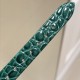 【独家美拍萧邦经邦萧邦HAPPY DIAMONDS系列快乐钻腕表】新增最新绿表盘 蓝宝石玻璃镜面 我们就是自己的神话 原厂瑞士石英机芯 镜面内7颗快乐钻自由转动 活动钻石围绕表盘回旋起舞 制作精巧的表壳玩味透明概念 chopard家标志性的Happy钻石在两片蓝宝石水晶玻璃 形成的空间内自由滑动 充分展现自由和欢快的感觉 表壳顶端与底端各缀有一圈钻石 树叶形指针 较小的同心圆为珍珠母贝质地 呈圆满的球型 两个同心圆环上皆全手工镶有钻石 七颗灵动钻石如悬空漂浮一般 细节见真知 【独家美拍萧邦经邦萧邦HAPPY DIAMONDS系列快乐钻腕表】新增最新绿表盘 蓝宝石玻璃镜面 我们就是自己的神话 原厂瑞士石英机芯 镜面内7颗快乐钻自由转动 活动钻石围绕表盘回旋起舞 制作精巧的表壳玩味透明概念 chopard家标志性的Happy钻石在两片蓝宝石水晶玻璃 形成的空间内自由滑动 充分展现自由和欢快的感觉 表壳顶端与底端各缀有一圈钻石 树叶形指针 较小的同心圆为珍珠母贝质地 呈圆满的球型 两个同心圆环上皆全手工镶有钻石 七颗灵动钻石如悬空漂浮一般 细节见真知