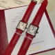 实拍 Cartier 卡地亚 Tank坦克系列方型石英女表手表,TW最新力作!强烈推荐。小方卡表壳采用上下横度手工打磨,左右立体感似平似圆。均予2017年新版卡地亚坦克系列保持一致。支持对比专柜。包括水波纹皮带纹路与弧度设计体现超强做工,底皮真正意大利牛皮颜色对版 ,底盖均衡密度拉丝 。1字弧度高吻合螺丝完美结合。表扣采用拉砂刻体,ZP打版了货,可随意出入专柜无压力小号尺寸:31mmx 24mm,厚6mm中号尺寸:33mmx 27mm,厚6mm 实拍 Cartier 卡地亚 Tank坦克系列方型石英女表手表,TW最新力作!强烈推荐。小方卡表壳采用上下横度手工打磨,左右立体感似平似圆。均予2017年新版卡地亚坦克系列保持一致。支持对比专柜。包括水波纹皮带纹路与弧度设计体现超强做工,底皮真正意大利牛皮颜色对版 ,底盖均衡密度拉丝 。1字弧度高吻合螺丝完美结合。表扣采用拉砂刻体,ZP打版了货,可随意出入专柜无压力小号尺寸:31mmx 24mm,厚6mm中号尺寸:33mmx 27mm,厚6mm