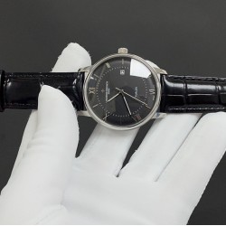 新品推荐 江诗丹顿最新巨作 《vacheron Constantin》超薄系列高级腕表⌚️，火爆上市搭载原装进口9015，每小时振频28800次，零返修。装配特色锅盖玻璃，3D超强立体感，给你不一样的感觉！316L精钢表壳，采用意大利进口小牛皮，原装针扣。深度防水50米，直径40mm。尽显非凡气质，高贵雅致及精美细腻的工艺，耀眼✨✨光辉，永恒尊贵，绝对是男神们的标配！