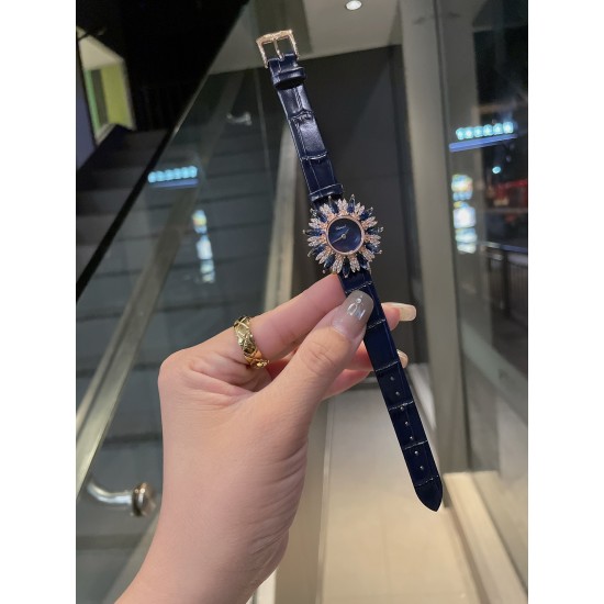 ❤️萧邦-Chopard❥ 高级珠宝系列腕表❥瑞士石英机芯 ❥ 表壳直径约34mm 厚度约9mm❥ 表壳的四周镶嵌一组精工细制的榄尖形切割宝石。分别采用白钻、绿钻、红钻、蓝钻镶嵌的腕表,品牌高级珠宝工坊通过经典珠宝腕表设计充分彰显工匠们所掌握的精湛技艺。 ❤️萧邦-Chopard❥ 高级珠宝系列腕表❥瑞士石英机芯 ❥ 表壳直径约34mm 厚度约9mm❥ 表壳的四周镶嵌一组精工细制的榄尖形切割宝石。分别采用白钻、绿钻、红钻、蓝钻镶嵌的腕表,品牌高级珠宝工坊通过经典珠宝腕表设计充分彰显工匠们所掌握的精湛技艺。