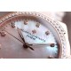 实拍【Vacheron Constantin江诗丹顿】纵横四海系列OVERSEAS女款小号型钢带款——一款极具魅力和旅行精神的女性腕表【表壳】直径36mm适合大部分女性佩戴,84颗圆形切割施华洛水更是钻璀璨夺目 【表盘】简约的大三针设计 旭日纹缎面拉丝的工艺处理 深邃优雅 时标均带白色夜光涂层 【机芯】CITIZEN8系列改Cal.5300机芯(机芯稳定零返修 ) 原装18k纳米镀金质摆陀 实拍【Vacheron Constantin江诗丹顿】纵横四海系列OVERSEAS女款小号型钢带款——一款极具魅力和旅行精神的女性腕表【表壳】直径36mm适合大部分女性佩戴,84颗圆形切割施华洛水更是钻璀璨夺目 【表盘】简约的大三针设计 旭日纹缎面拉丝的工艺处理 深邃优雅 时标均带白色夜光涂层 【机芯】CITIZEN8系列改Cal.5300机芯(机芯稳定零返修 ) 原装18k纳米镀金质摆陀