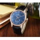 Jaeger-leCoultre Master Ultra Thin Moon积家超薄月相大师系列42mm腕表,简洁的线条设计,赏心悦目的表盘。 显示令表盘尽显活力,6位24小时指针宛如一幕和谐美妙的腕上芭蕾。透过玻璃底盖,机芯运行一目了然。这款厚度仅5.8毫米的超薄机芯向世人证实,超凡的技艺和极尽复杂的功能可以在狭小的空间内完美展现。顶级出品 精品不断 Jaeger-leCoultre Master Ultra Thin Moon积家超薄月相大师系列42mm腕表,简洁的线条设计,赏心悦目的表盘。 显示令表盘尽显活力,6位24小时指针宛如一幕和谐美妙的腕上芭蕾。透过玻璃底盖,机芯运行一目了然。这款厚度仅5.8毫米的超薄机芯向世人证实,超凡的技艺和极尽复杂的功能可以在狭小的空间内完美展现。顶级出品 精品不断
