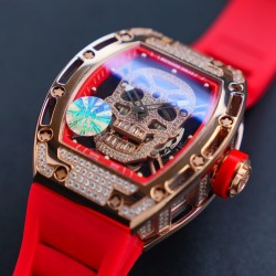 理查德米勒 RICHARD MILLE 最新升級特别版  抛光亮壳 让你体验最亮鬼头 带出最经典的RM052鬼头经典传奇 永不落后  镂空骷髅头腕表．骷髅头轮廓突出，造型霸气不羁，具有震撼人心的魅力。搭配艳耀色彩的真皮轻便表带，更拉风，更前卫。缤纷盛夏，换上短袖T恤的你，腕间搭上鲜艳的表款，是不是很吸睛?尺寸43x50mm ⚠️请认准独家品质