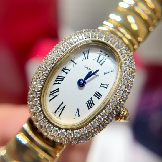 Baignoire de Cartier Small size: W:25mm L:32mmMini size: W:20mm L:25mmBaignoire de Cartier 卡地亚Baignoire1920#浴缸1920系列,进口瑞士石英机芯。316L精钢表壳表链。整体5A莫桑石镶嵌,淬火钢蓝指针,拱形水晶镜面。表壳尺寸:小号尺寸 宽度25mm长度32mmmini尺寸 宽度20mm长度25mm Baignoire de Cartier Small size: W:25mm L:32mmMini size: W:20mm L:25mmBaignoire de Cartier 卡地亚Baignoire1920#浴缸1920系列,进口瑞士石英机芯。316L精钢表壳表链。整体5A莫桑石镶嵌,淬火钢蓝指针,拱形水晶镜面。表壳尺寸:小号尺寸 宽度25mm长度32mmmini尺寸 宽度20mm长度25mm