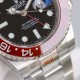 ROLEX 劳力士 GMT格林尼治 采用专柜机芯3285一体机芯蓝游丝和原版同样通过调试时针快跳调整日历的功能瞬跳，和原版一样的GMT双时区表针在底部时针上面的第二层，由下到上的顺序为：时针-双时区针-分钟-秒钟。[666][666]本次可乐/国米圈可以说是95%以上的相似度/在各个角度均有这个95%水准。后续有详细颜色对比。本次圈口为独立开发，区别于市面上的任何版本。[强]表盘/指针/玻璃/表壳就不再一一赘述，原装一比一开模制作，保持大厂工艺水准。