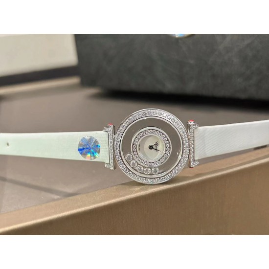 最新款 市场最高版本 ✨快乐钻肖邦一系列 让你美到没朋友的爆款 chopard（肖邦）happy sport 系列！女士腕表！这样以现代时尚的设计风格，完美呈现出女性的前卫、大方、秀气的特质瑞士ETA石英机芯[悠闲] 双层蓝宝石玻璃[强][悠闲] 尺寸:28mm，欢迎转发！