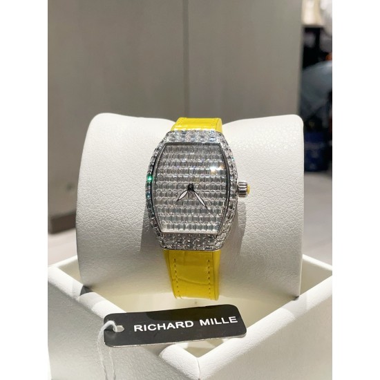 法兰克穆勒 V32 ABF 法穆兰 女装游艇新款 32mm 完美尺寸 搭配瑞士原装机芯 品质保证