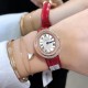 实拍 Cartier HYPNOSE系列腕表卡地亚椭圆双环交叠,演绎卡地亚柔美细腻的标志性风格。腕表灵动深邃,玫瑰金表壳镶嵌明亮式切割圆钻,太阳纹放射效果的表盘与剑形蓝钢指针,搭配鳄鱼皮带 典雅又唯美,再随机配送一条牛皮 30*26mm小号表款,搭配瑞士石英机芯,非常适合女性佩戴。 实拍 Cartier HYPNOSE系列腕表卡地亚椭圆双环交叠,演绎卡地亚柔美细腻的标志性风格。腕表灵动深邃,玫瑰金表壳镶嵌明亮式切割圆钻,太阳纹放射效果的表盘与剑形蓝钢指针,搭配鳄鱼皮带 典雅又唯美,再随机配送一条牛皮 30*26mm小号表款,搭配瑞士石英机芯,非常适合女性佩戴。