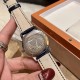 实拍 积家-Jaeger-LeCoultre DAZZLING RENDEZ- VOUS MOON约会系列月相珠宝腕表月之女神,是浪漫与柔美的象征,她掌管着大自然中的潮起潮落和季节更替,是艺术家与诗人们的灵感源泉,在温润莹亮的白色珍珠母贝映衬下,晶莹璀璨的钻石散发出夜空般的静谧之美,表圈镶嵌108颗钻石,组成两个环绕表壳的同心圆。由36颗以爪镶工艺镶嵌的钻石组成的外圈,为光芒闪耀的表圈营造出轻盈美妙的质感,尺寸36mm的精钢表壳搭配进口瑞士石英,采用蓝宝石水晶玻璃。 实拍 积家-Jaeger-LeCoultre DAZZLING RENDEZ- VOUS MOON约会系列月相珠宝腕表月之女神,是浪漫与柔美的象征,她掌管着大自然中的潮起潮落和季节更替,是艺术家与诗人们的灵感源泉,在温润莹亮的白色珍珠母贝映衬下,晶莹璀璨的钻石散发出夜空般的静谧之美,表圈镶嵌108颗钻石,组成两个环绕表壳的同心圆。由36颗以爪镶工艺镶嵌的钻石组成的外圈,为光芒闪耀的表圈营造出轻盈美妙的质感,尺寸36mm的精钢表壳搭配进口瑞士石英,采用蓝宝石水晶玻璃。