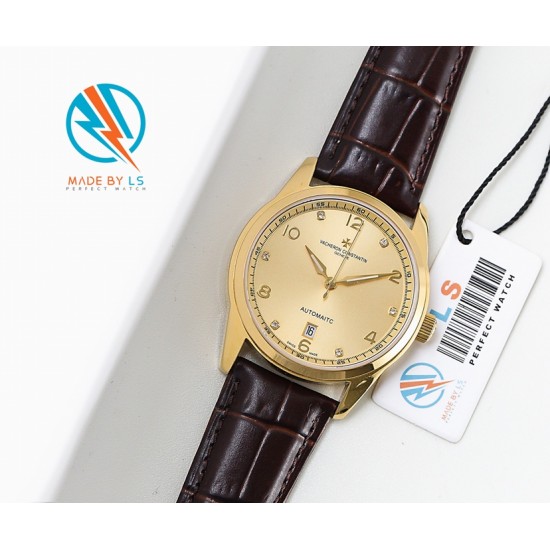 PK精品 江诗丹顿〰〰ᵀᴴᴱ ᴮᴱˢᵀ ᴵˢ ᶠᴼᴿ ᵞᴼᵁ 最新上市 江诗丹顿 vacheron Constantin 贵族的艺术品!搭配进口机芯(0返修)采用316精钢表壳!意大利进口牛皮表带!耗时8个月打造,堪称完美无缺,耐磨蓝宝石防刮花玻璃镜面!深度防水!字面采用独特的钉钻设计和出色到位,是新一代成熟魅力的成功人士首选! PK精品 江诗丹顿〰〰ᵀᴴᴱ ᴮᴱˢᵀ ᴵˢ ᶠᴼᴿ ᵞᴼᵁ 最新上市 江诗丹顿 vacheron Constantin 贵族的艺术品!搭配进口机芯(0返修)采用316精钢表壳!意大利进口牛皮表带!耗时8个月打造,堪称完美无缺,耐磨蓝宝石防刮花玻璃镜面!深度防水!字面采用独特的钉钻设计和出色到位,是新一代成熟魅力的成功人士首选!