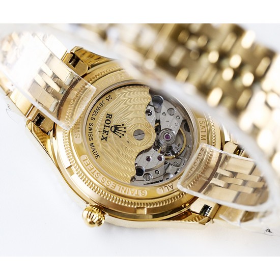 LS精品    劳力士Rolex[色][色]低调奢华[色]火爆开启上市，不显浮华的风格广受成功人士喜爱，逐渐深刻人心，并备受各界人士推重。工艺精湛，糅合尊贵、典雅和独特气质于一身，位列世界手表业之翘楚材料：316钢18k微纳米电镀金，直径41mm，进口820A机芯，28800每小时振荡次数，动力储备48小时，表带：316精钢表带，三度防水性能，返修率几乎为零，请君放心购