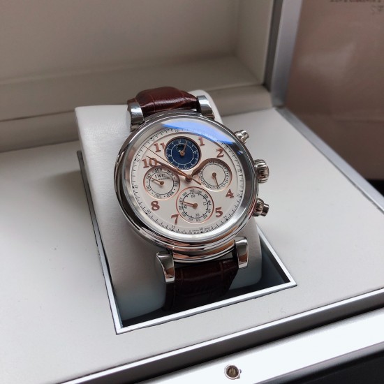 万国 IWC b1 达文西系列活动型表耳,算的上是品牌系列最具魅力的设计之一表盘有众多显示功能12时位置设有月相小表盘3时位置设有日期显示盘9时位置设有星期显示盘6时位置设有月份显示盘腕表可提供68小时动力存储称得上“大型表耳”的它,三杰 本身观赏性十足。与圆润的表壳相互映衬,肌肉感十足 SJ 为你精心挑选精品男士机械腕表拍摄 超真实实物图拍摄 万国 IWC b1 达文西系列活动型表耳,算的上是品牌系列最具魅力的设计之一表盘有众多显示功能12时位置设有月相小表盘3时位置设有日期显示盘9时位置设有星期显示盘6时位置设有月份显示盘腕表可提供68小时动力存储称得上“大型表耳”的它,三杰 本身观赏性十足。与圆润的表壳相互映衬,肌肉感十足 SJ 为你精心挑选精品男士机械腕表拍摄 超真实实物图拍摄