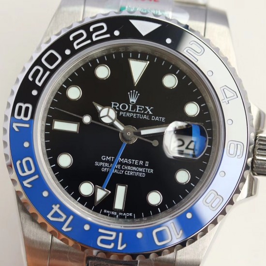 顶级做工KS出品:GMT、劳力士 黑绿水鬼 不断提高复刻效果,ROLEX劳力士 SUB水鬼 !精钢不断改进的钻研精神,特别是五大神器的业界认可,目前销量一直成上升趋势!【尺寸】直径40mm【表镜】抗刮损蓝水晶玻璃,防反光凸透式放大日历窗【表壳】上链表冠,旋入式三扣锁三重防水系统【机芯】稳定复刻2836、36改3135自动机械机芯、【表带】蚝式三节表链【表扣】40x13mm,2836自动机械机芯,蓝宝石镜面,超强夜光,折叠扣,防水大于100米 顶级做工KS出品:GMT、劳力士 黑绿水鬼 不断提高复刻效果,ROLEX劳力士 SUB水鬼 !精钢不断改进的钻研精神,特别是五大神器的业界认可,目前销量一直成上升趋势!【尺寸】直径40mm【表镜】抗刮损蓝水晶玻璃,防反光凸透式放大日历窗【表壳】上链表冠,旋入式三扣锁三重防水系统【机芯】稳定复刻2836、36改3135自动机械机芯、【表带】蚝式三节表链【表扣】40x13mm,2836自动机械机芯,蓝宝石镜面,超强夜光,折叠扣,防水大于100米