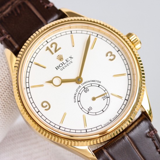 劳力士 ROLEX 恒动1908型,m52508-0006小秒型腕表,是劳力士几百年来第一款透底腕表,腕表尺寸:39mm,独家定制Cal.7140原装机芯,功能外表做到和原装一致;走时精准稳定性! 3. 红金技术,厚度达到包金一般的标准,腕表重量优化! 4.搭配意大利小牛皮,双褶扣,皮质柔软细腻更加贴合手腕给您带来舒适的佩戴感! 劳力士 ROLEX 恒动1908型,m52508-0006小秒型腕表,是劳力士几百年来第一款透底腕表,腕表尺寸:39mm,独家定制Cal.7140原装机芯,功能外表做到和原装一致;走时精准稳定性! 3. 红金技术,厚度达到包金一般的标准,腕表重量优化! 4.搭配意大利小牛皮,双褶扣,皮质柔软细腻更加贴合手腕给您带来舒适的佩戴感!